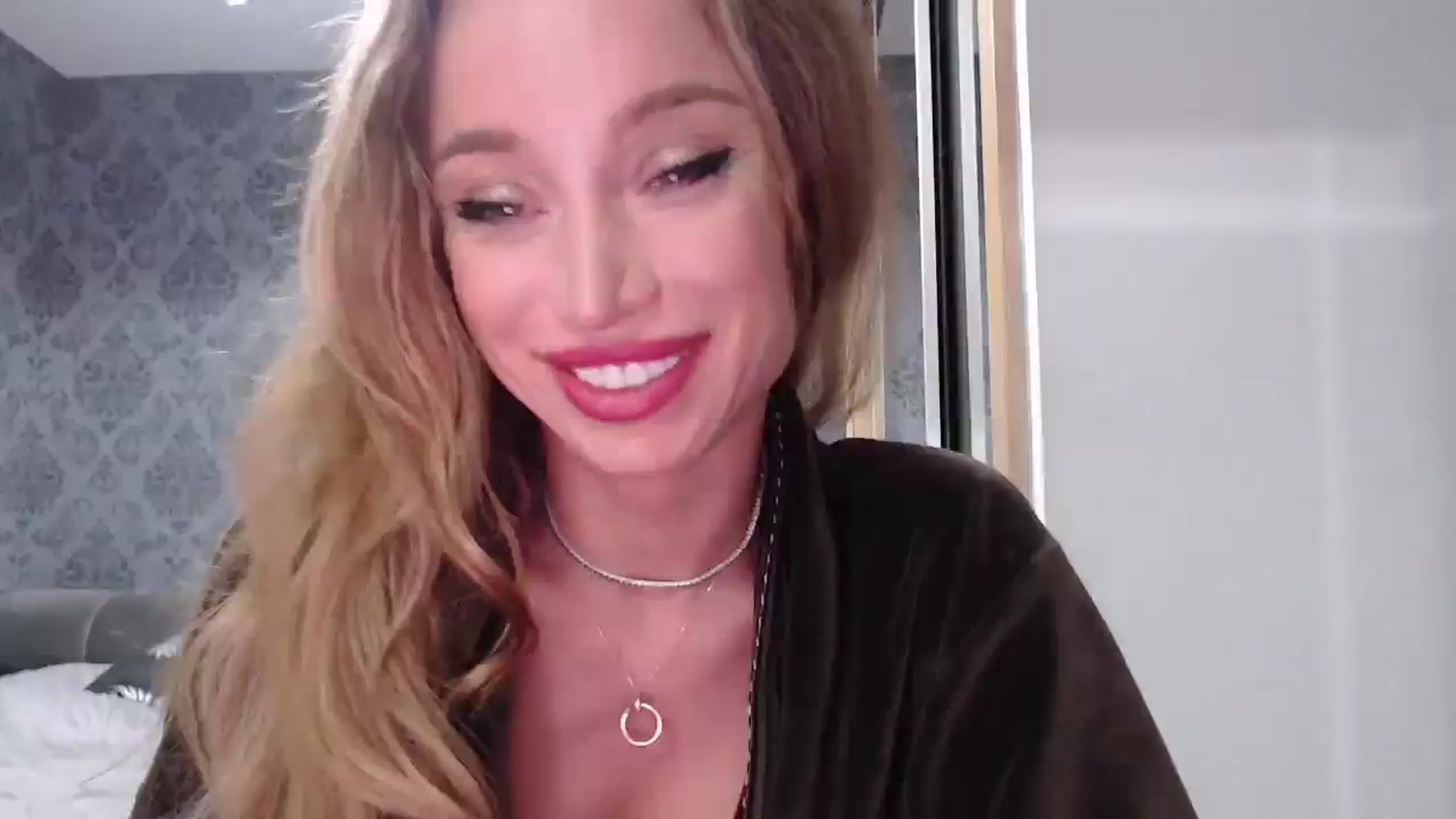 Gallery image thumbnail from Anayys's myfreecams stream on, 05/12/2025, 24:36 image 20 of 20