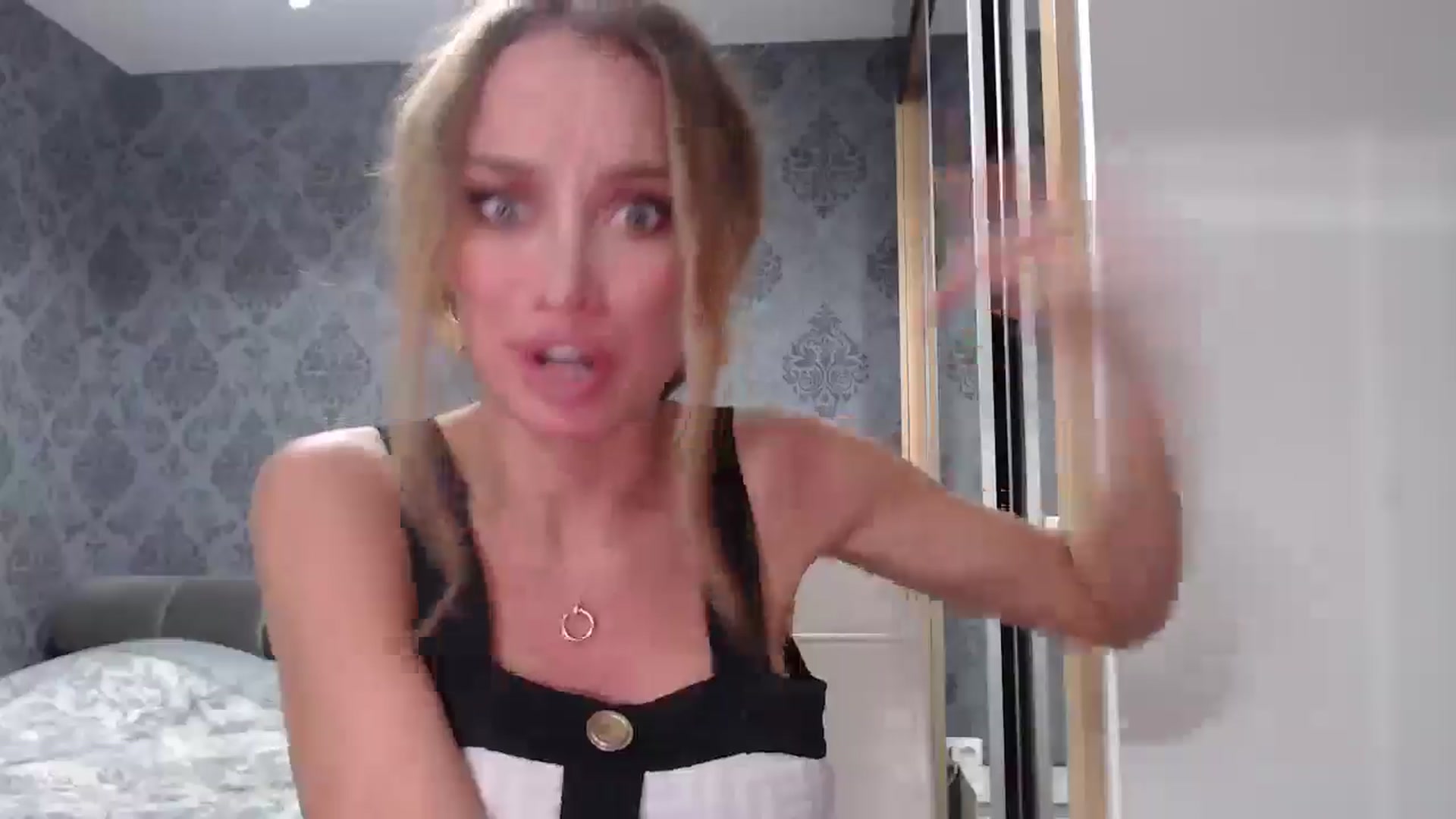 Gallery image thumbnail from Anayys's myfreecams stream on, 05/18/2025, 02:16 image 17 of 20