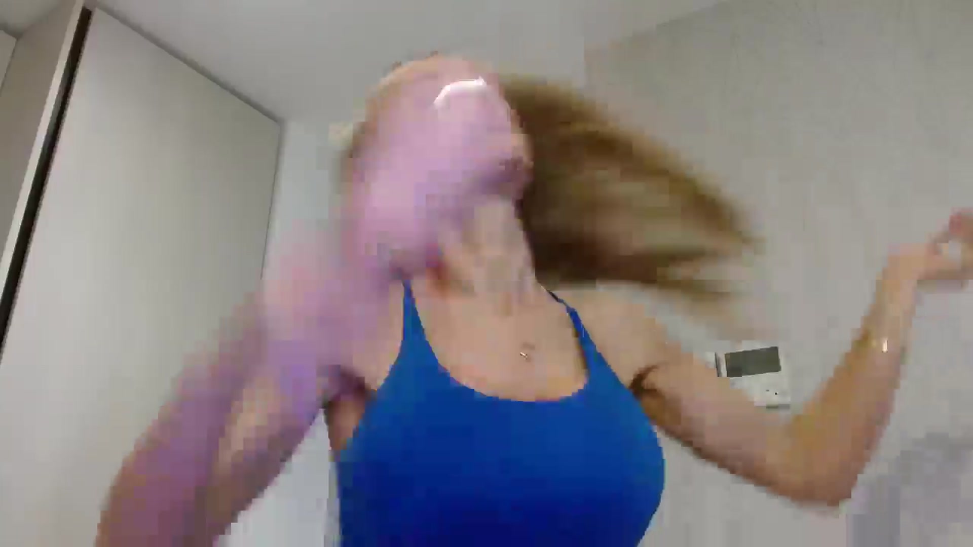 Gallery image thumbnail from Anayys's myfreecams stream on, 05/25/2025, 12:02 image 11 of 20
