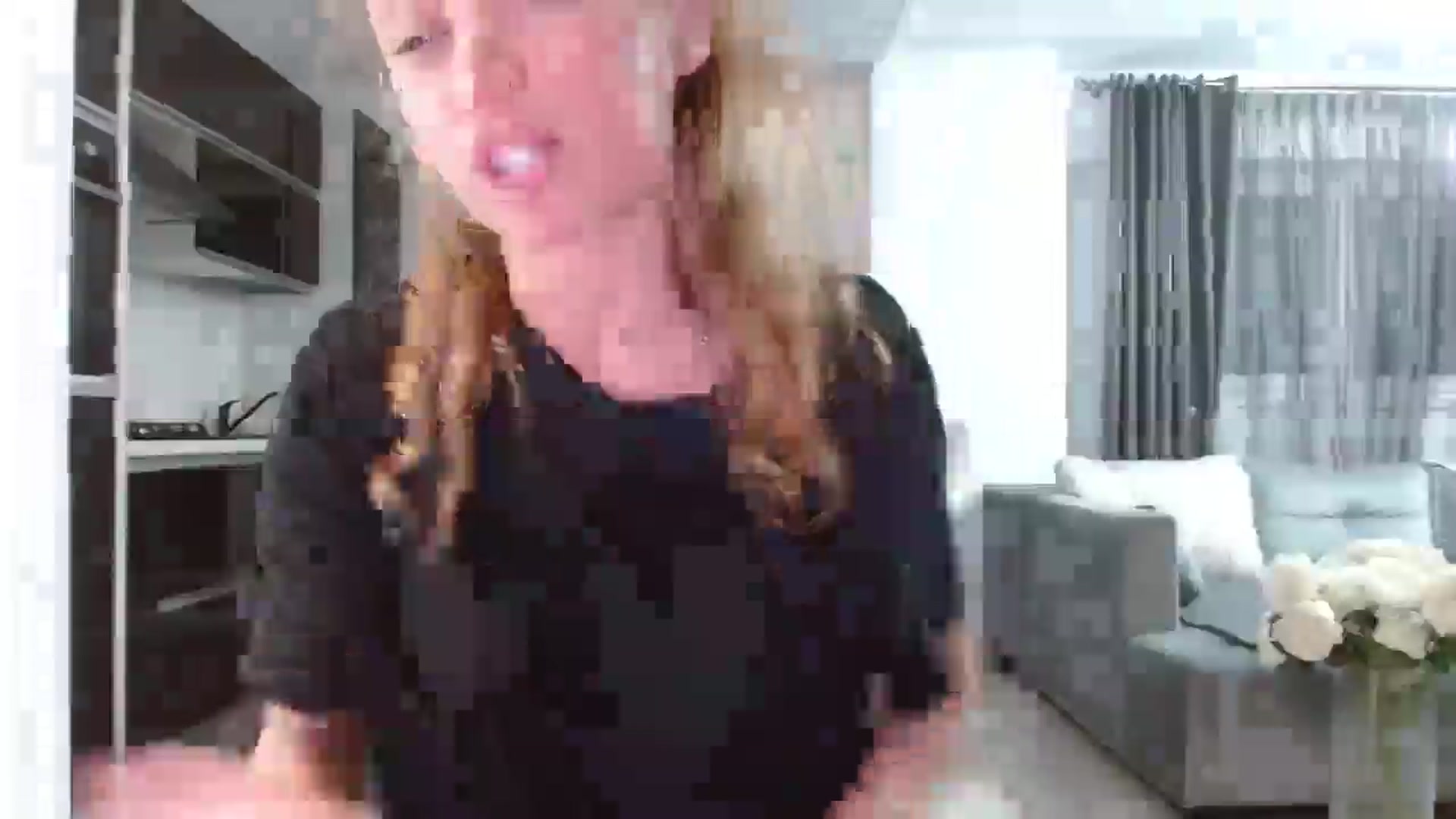 Gallery image thumbnail from Anayys's myfreecams stream on, 05/27/2025, 02:17 image 12 of 20