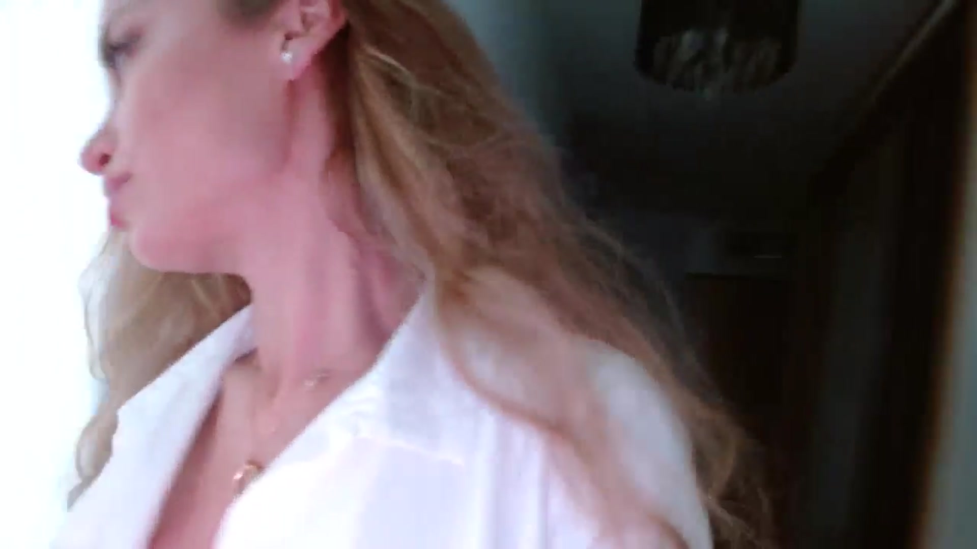 Gallery image thumbnail from Anayys's myfreecams stream on, 06/03/2025, 06:14 image 10 of 20