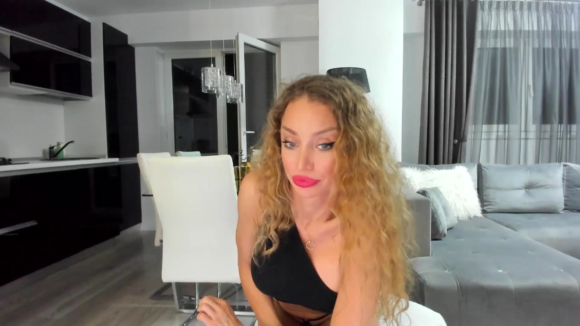 Gallery image thumbnail from Anayys's myfreecams stream on, 06/05/2025, 23:56 image 2 of 20