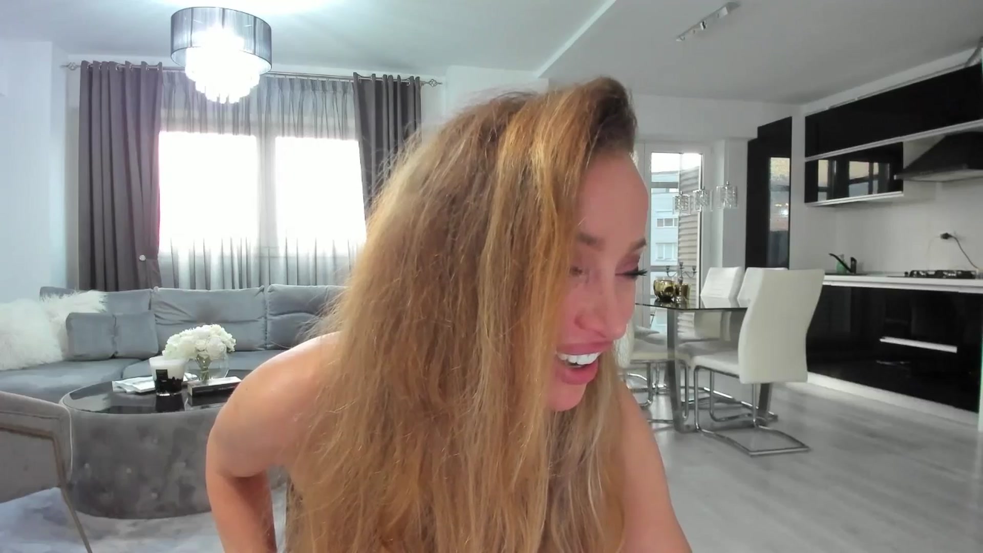 Gallery image thumbnail from Anayys's myfreecams stream on, 06/07/2025, 18:36 image 3 of 20