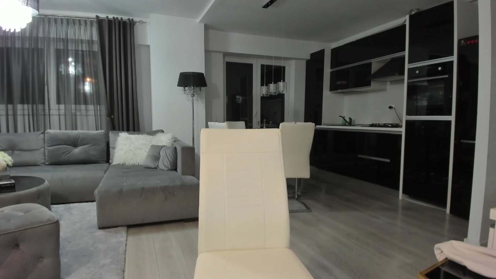 Gallery image thumbnail from Anayys's myfreecams stream on, 06/08/2025, 21:03 image 3 of 20