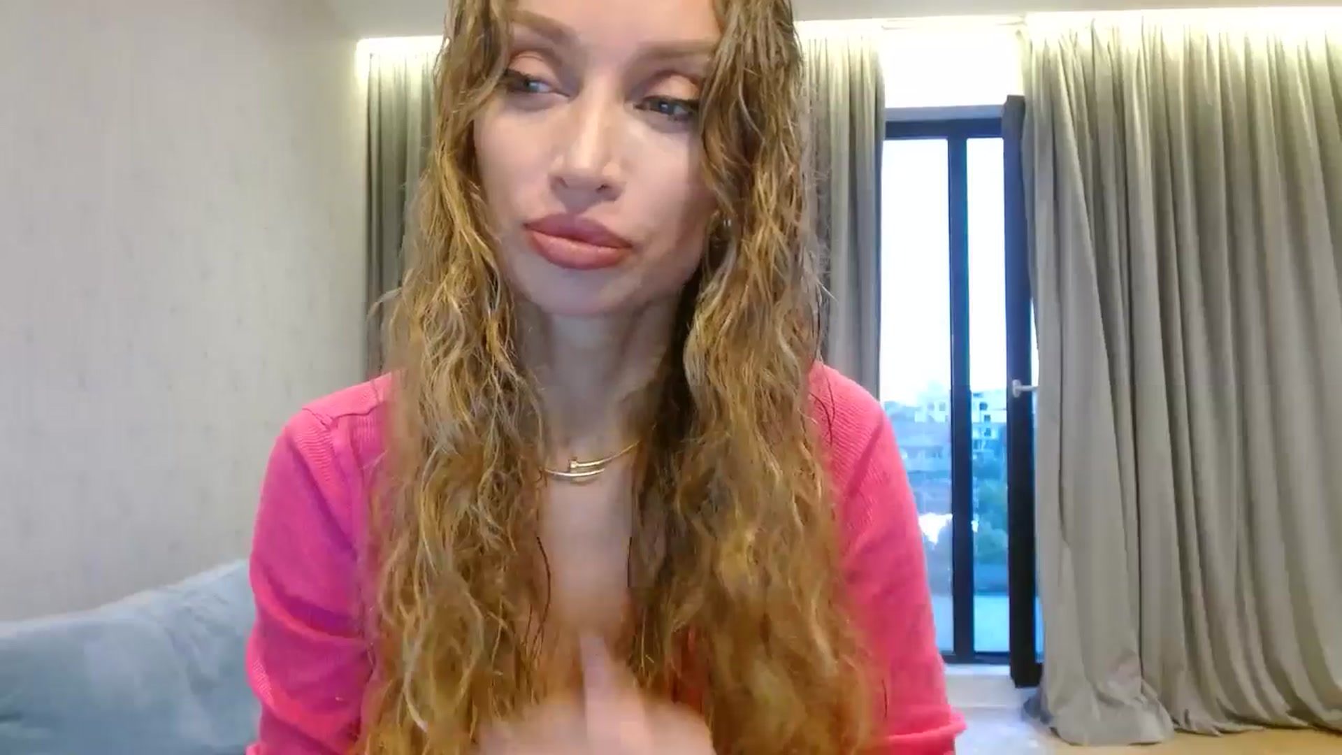 Gallery image thumbnail from Anayys's myfreecams stream on, 06/13/2025, 18:01 image 6 of 20