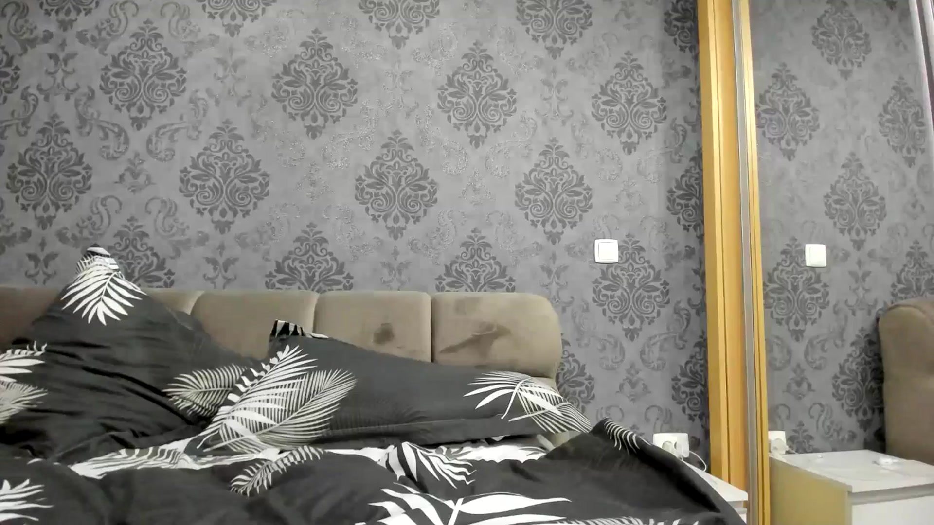 Gallery image thumbnail from Anayys's myfreecams stream on, 06/18/2025, 02:17 image 17 of 20