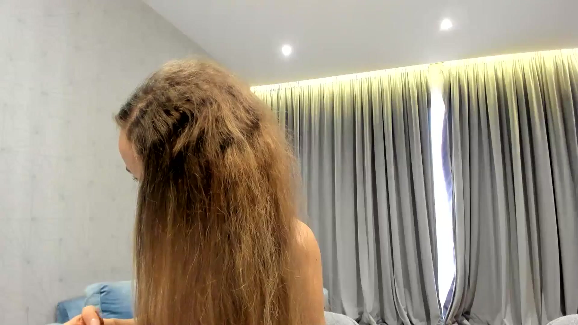 Gallery image thumbnail from Anayys's myfreecams stream on, 06/18/2025, 17:53 image 7 of 20