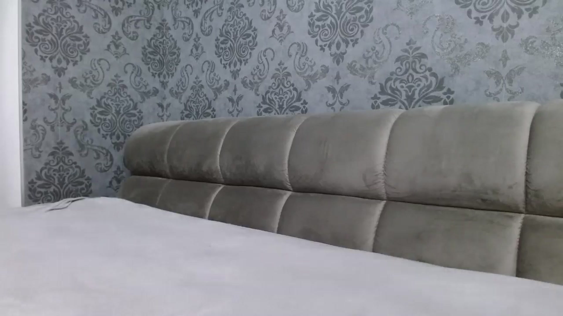 Gallery image thumbnail from Anayys's myfreecams stream on, 06/22/2025, 01:53 image 6 of 20