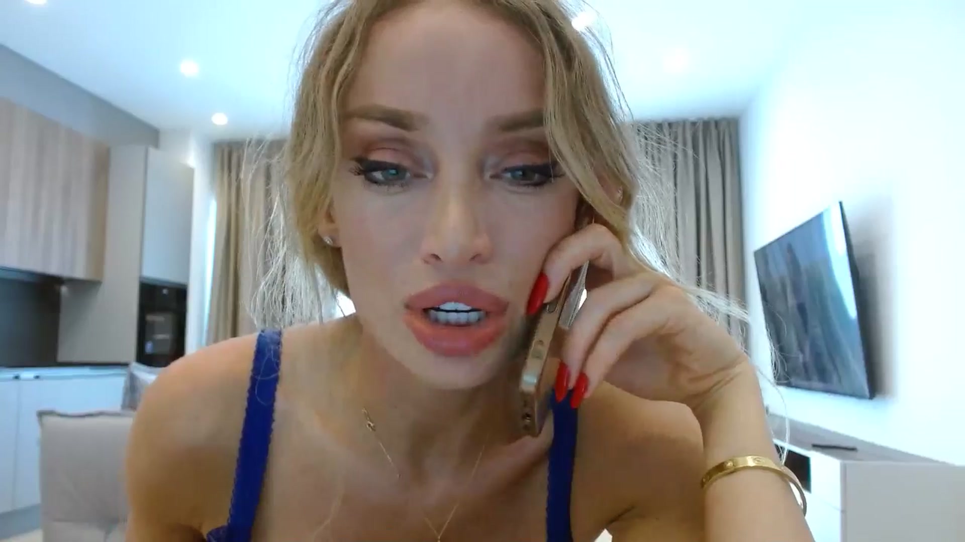 Gallery image thumbnail from Anayys's myfreecams stream on, 06/26/2025, 14:17 image 8 of 20