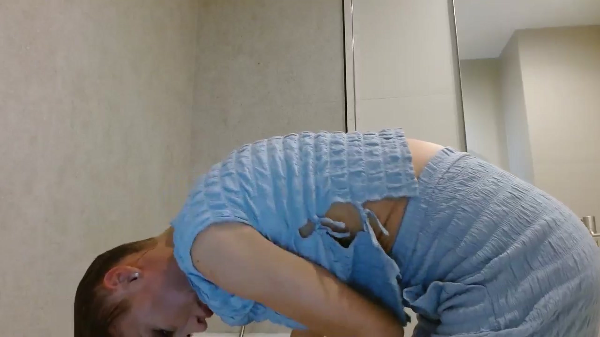Gallery image thumbnail from Anayys's myfreecams stream on, 06/28/2025, 16:19 image 3 of 20