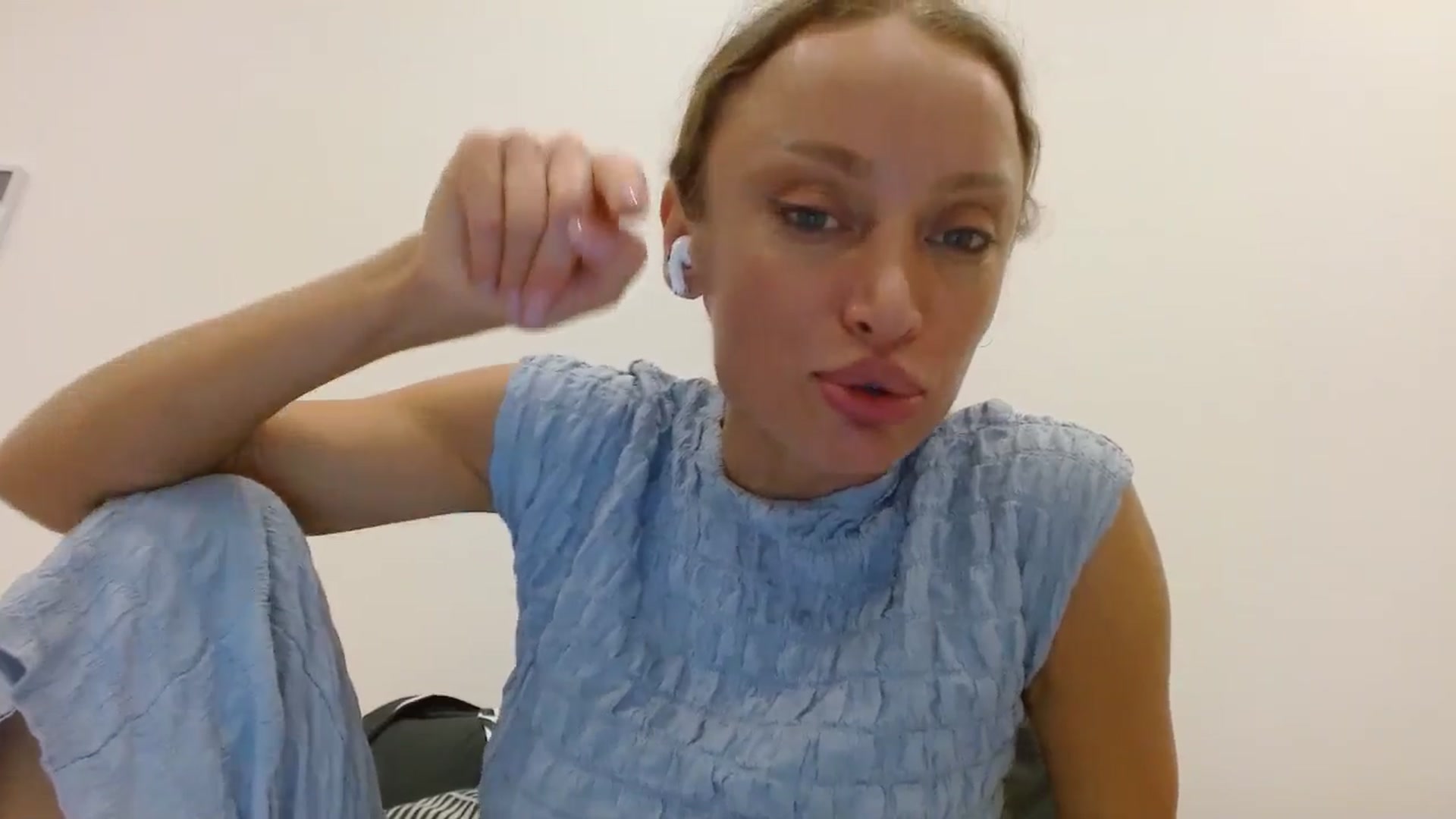 Gallery image thumbnail from Anayys's myfreecams stream on, 06/29/2025, 01:17 image 12 of 20