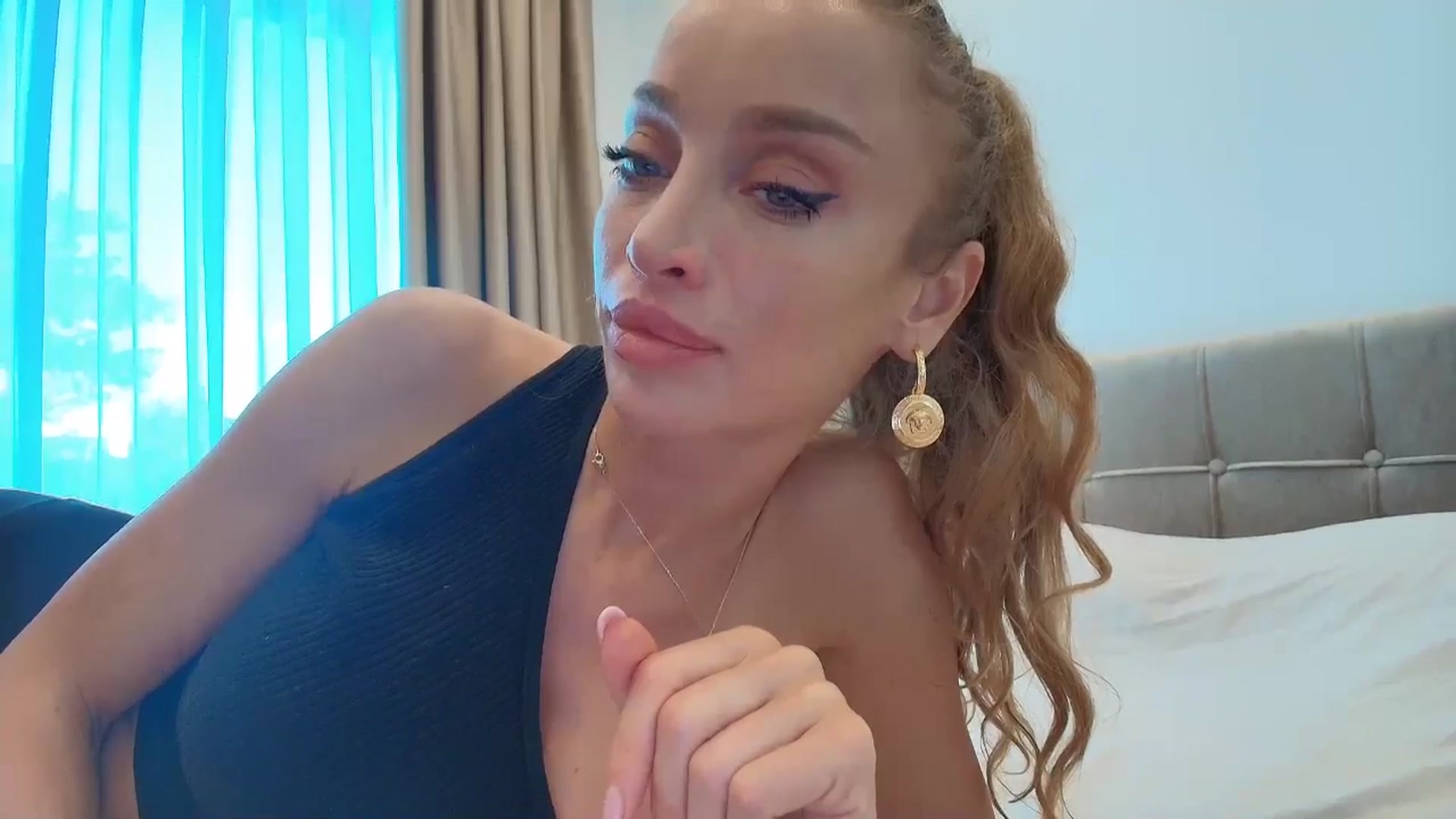 Gallery image thumbnail from Anayys's myfreecams stream on, 07/13/2025, 14:59 image 20 of 20
