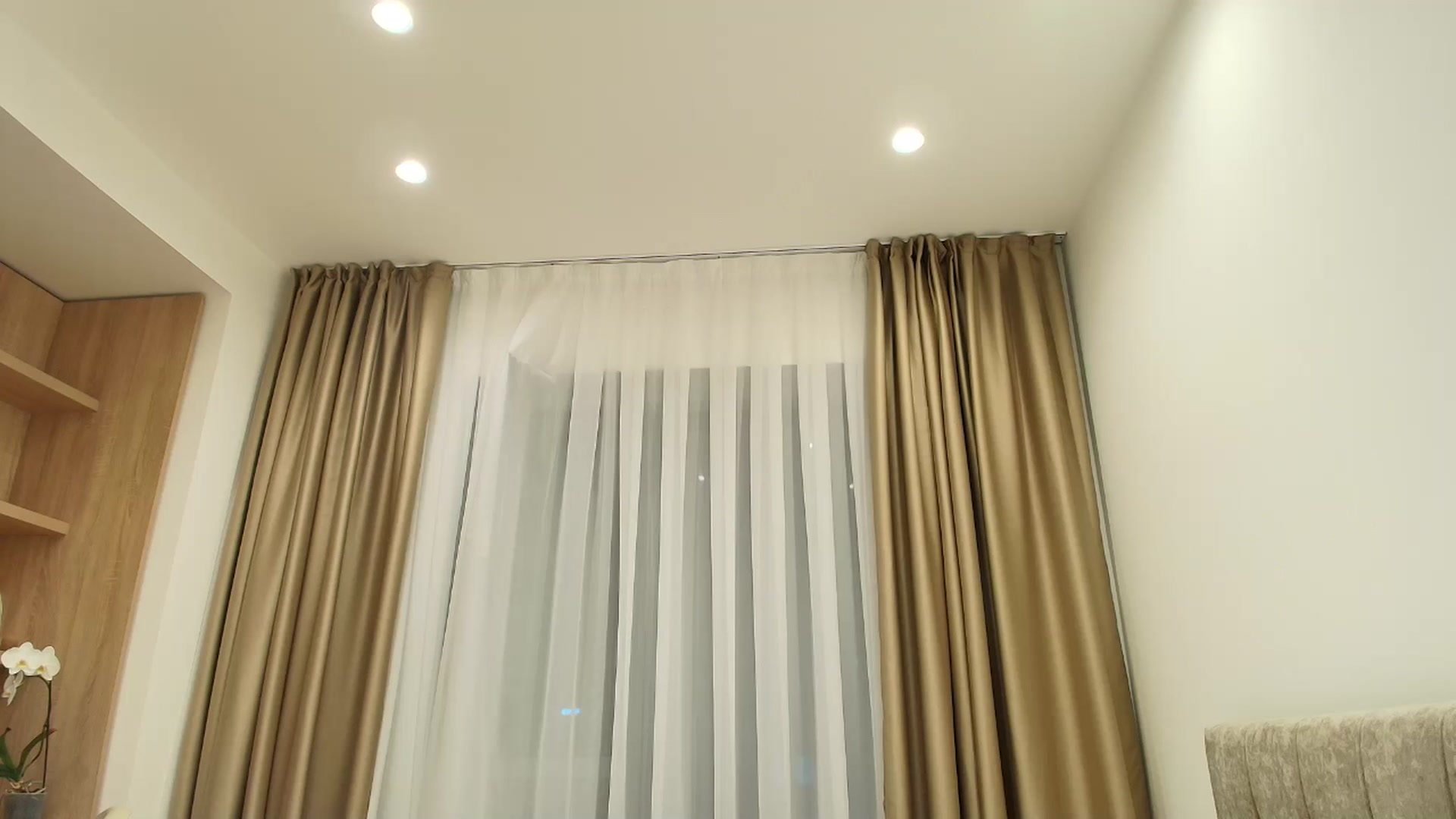 Gallery image thumbnail from Anayys's myfreecams stream on, 07/19/2025, 20:53 image 2 of 20