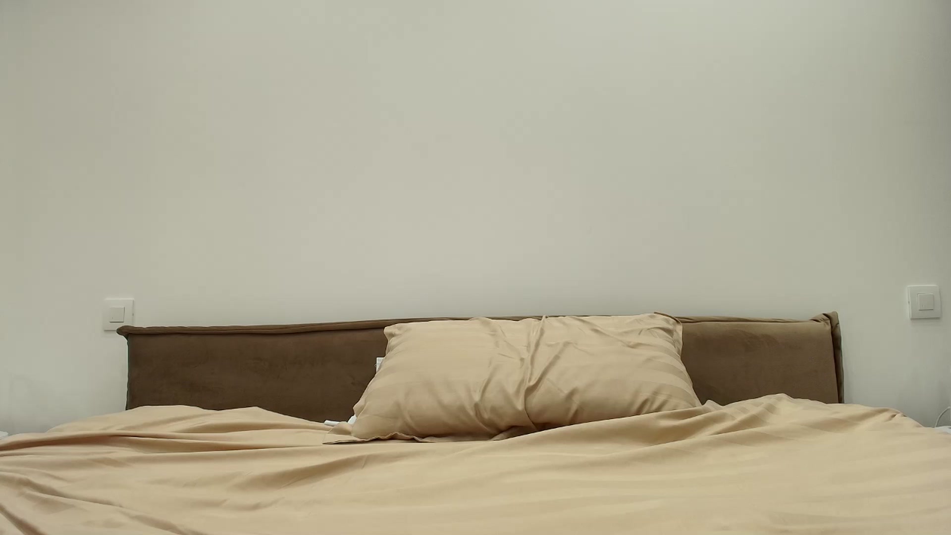Gallery image thumbnail from Anayys's myfreecams stream on, 07/23/2025, 20:27 image 10 of 20