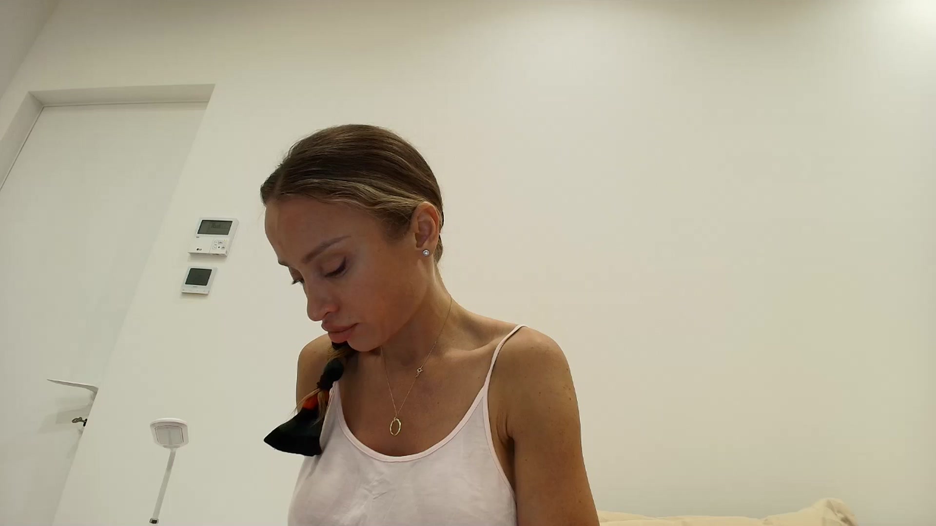 Gallery image thumbnail from Anayys's myfreecams stream on, 07/28/2025, 24:27 image 19 of 20