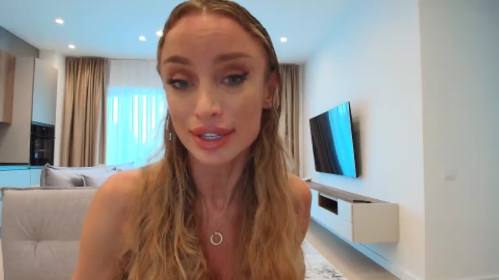 Gallery image thumbnail from Anayys's myfreecams stream on, 07/28/2025, 15:23 image 12 of 20
