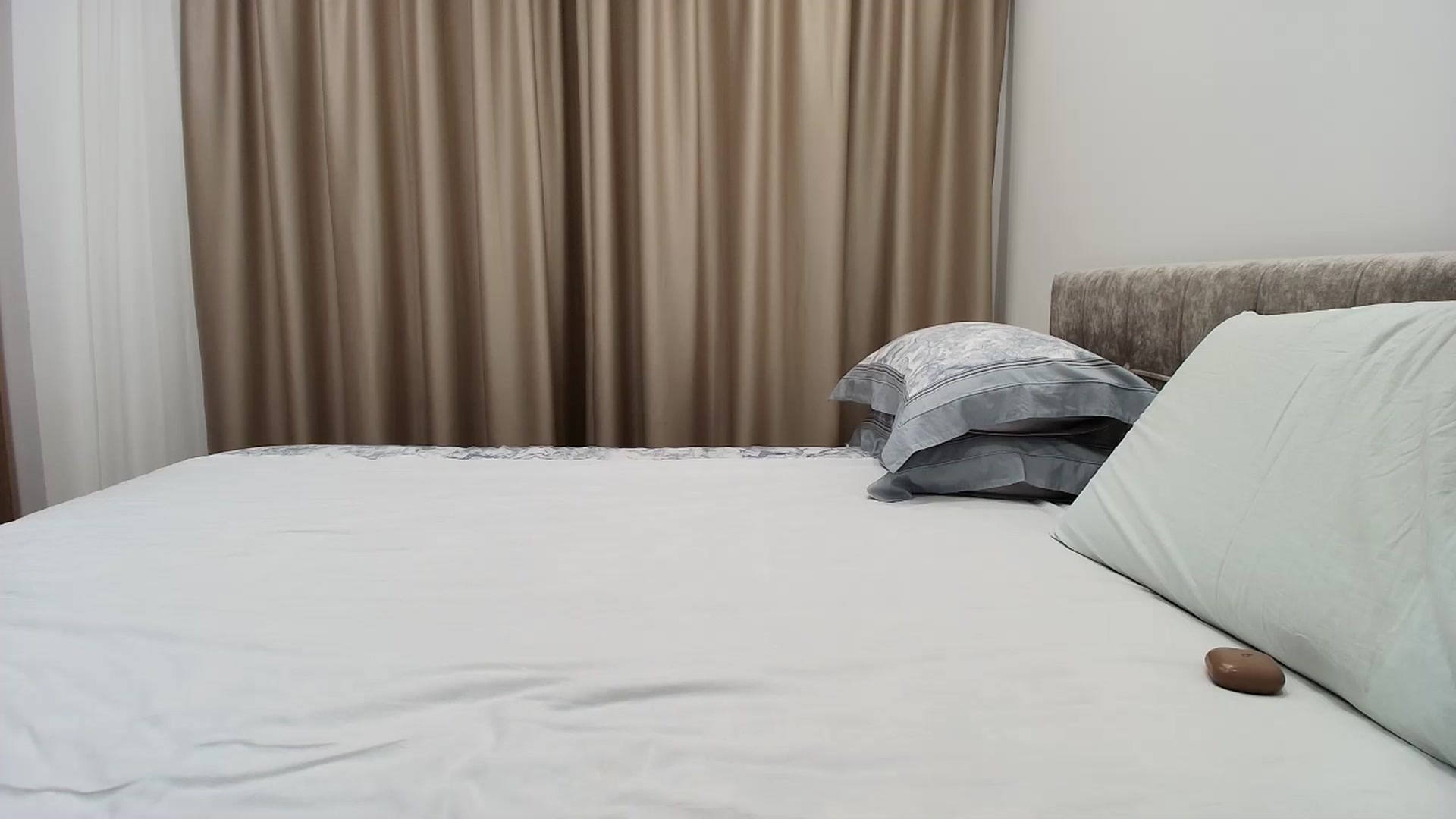 Gallery image thumbnail from Anayys's myfreecams stream on, 07/28/2025, 21:28 image 18 of 20