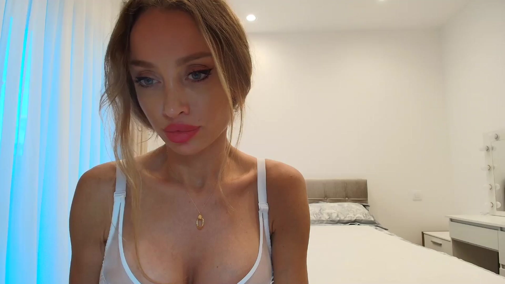 Gallery image thumbnail from Anayys's myfreecams stream on, 07/29/2025, 18:46 image 1 of 20
