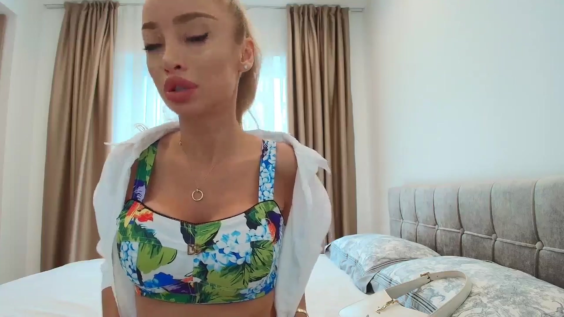Gallery image thumbnail from Anayys's myfreecams stream on, 07/30/2025, 06:45 image 11 of 20