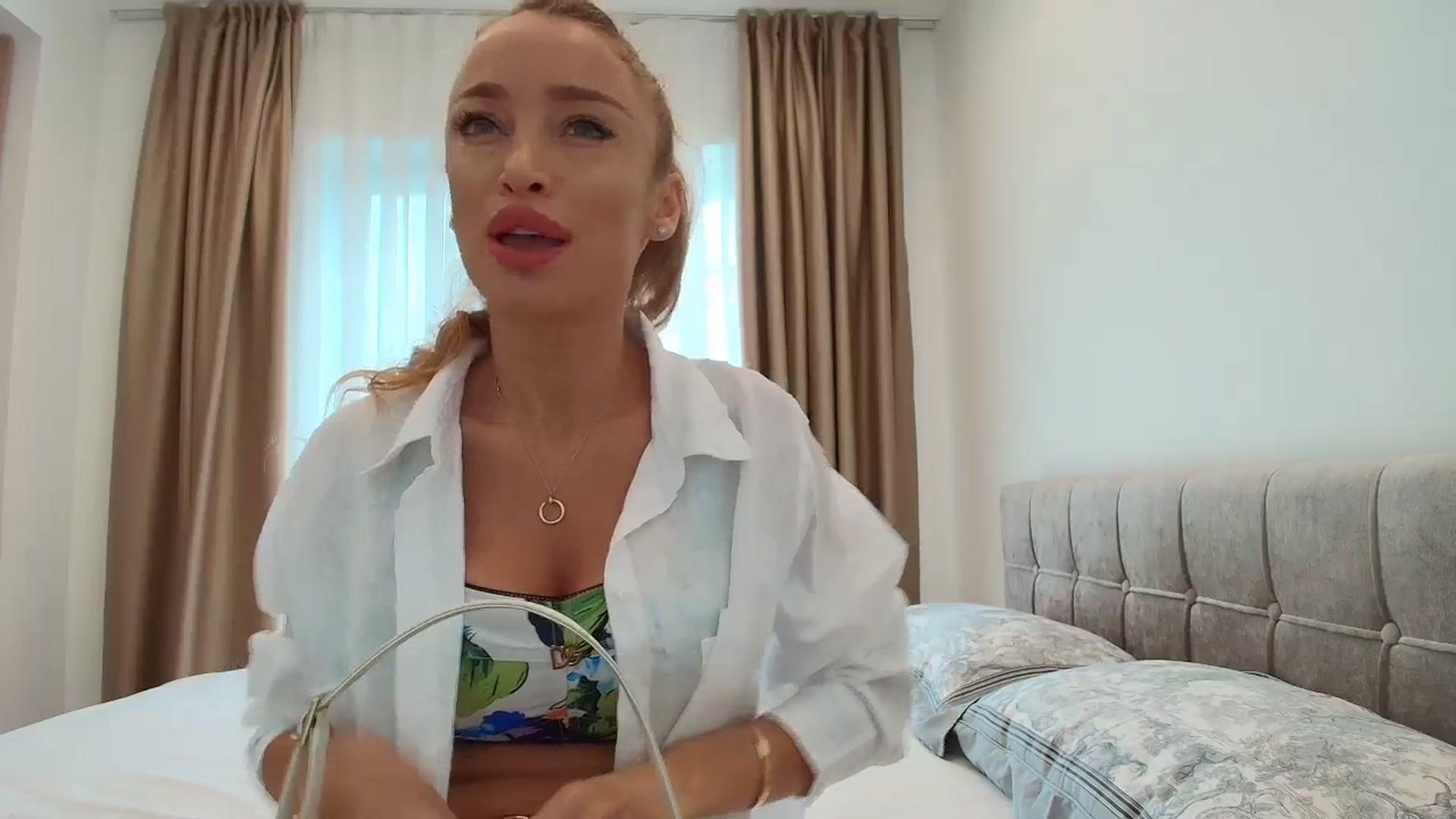 Gallery image thumbnail from Anayys's myfreecams stream on, 07/30/2025, 06:45 image 14 of 20