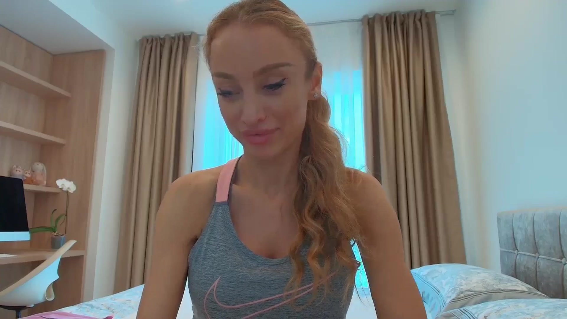 Gallery image thumbnail from Anayys's myfreecams stream on, 08/01/2025, 13:02 image 11 of 20