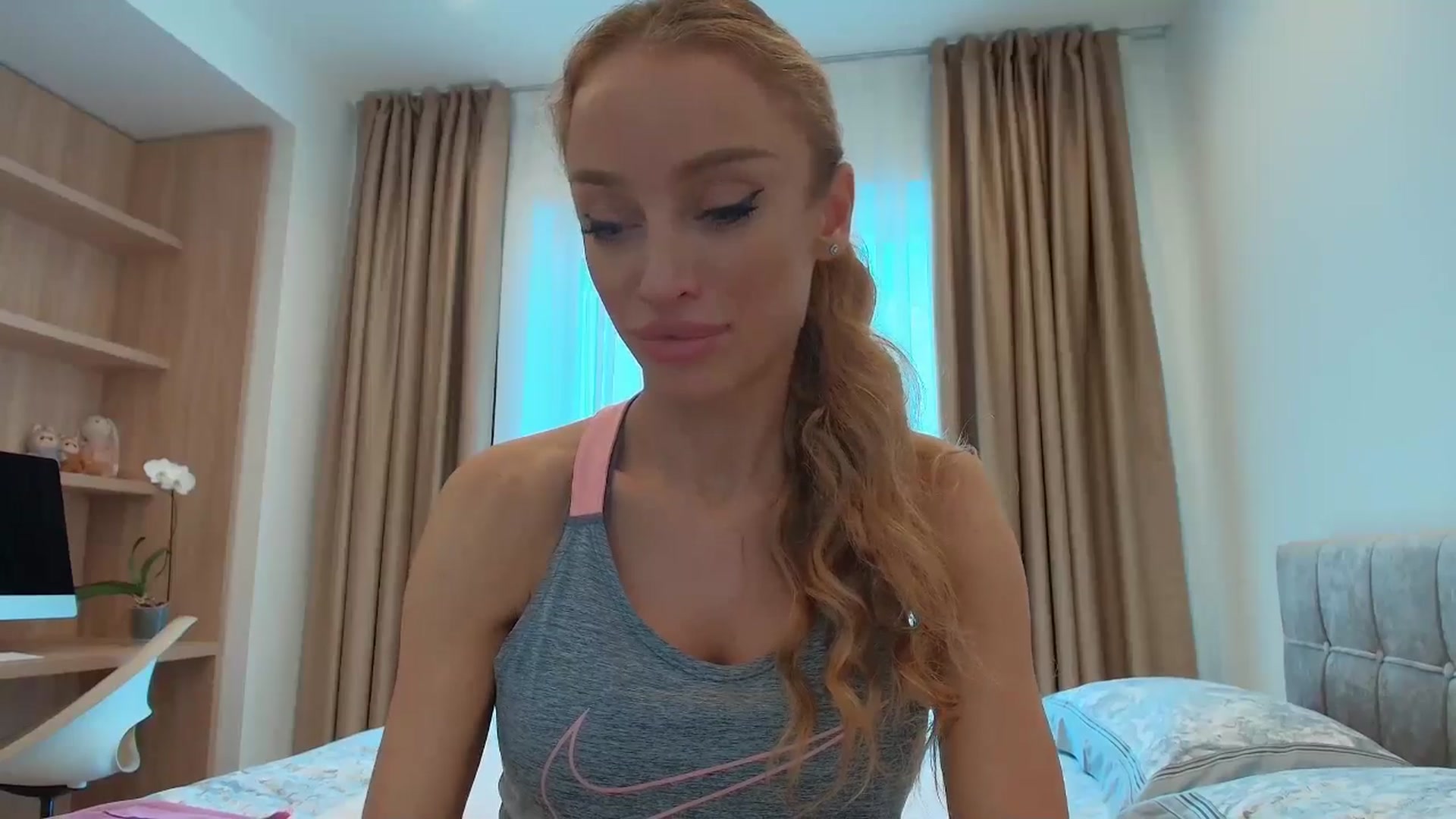 Gallery image thumbnail from Anayys's myfreecams stream on, 08/01/2025, 13:02 image 10 of 20
