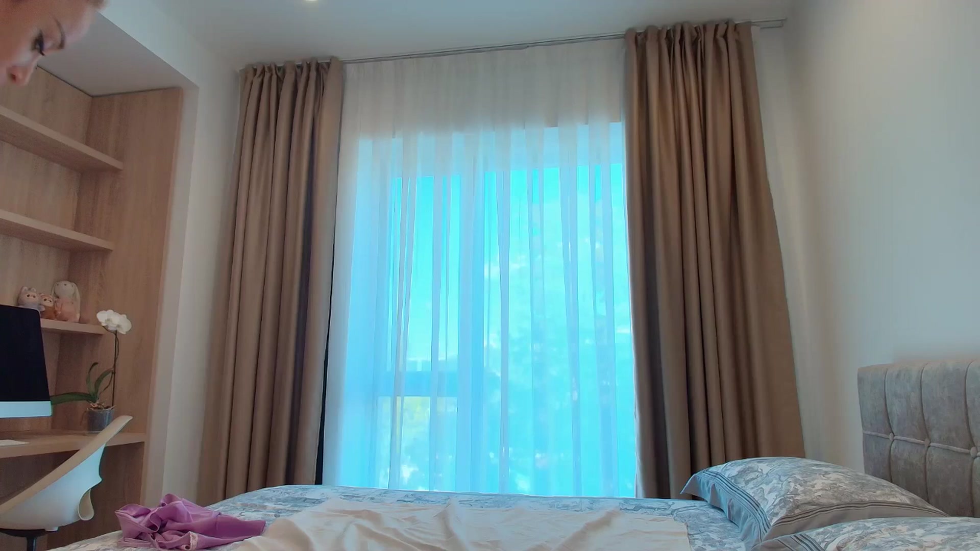 Gallery image thumbnail from Anayys's myfreecams stream on, 08/01/2025, 13:02 image 7 of 20