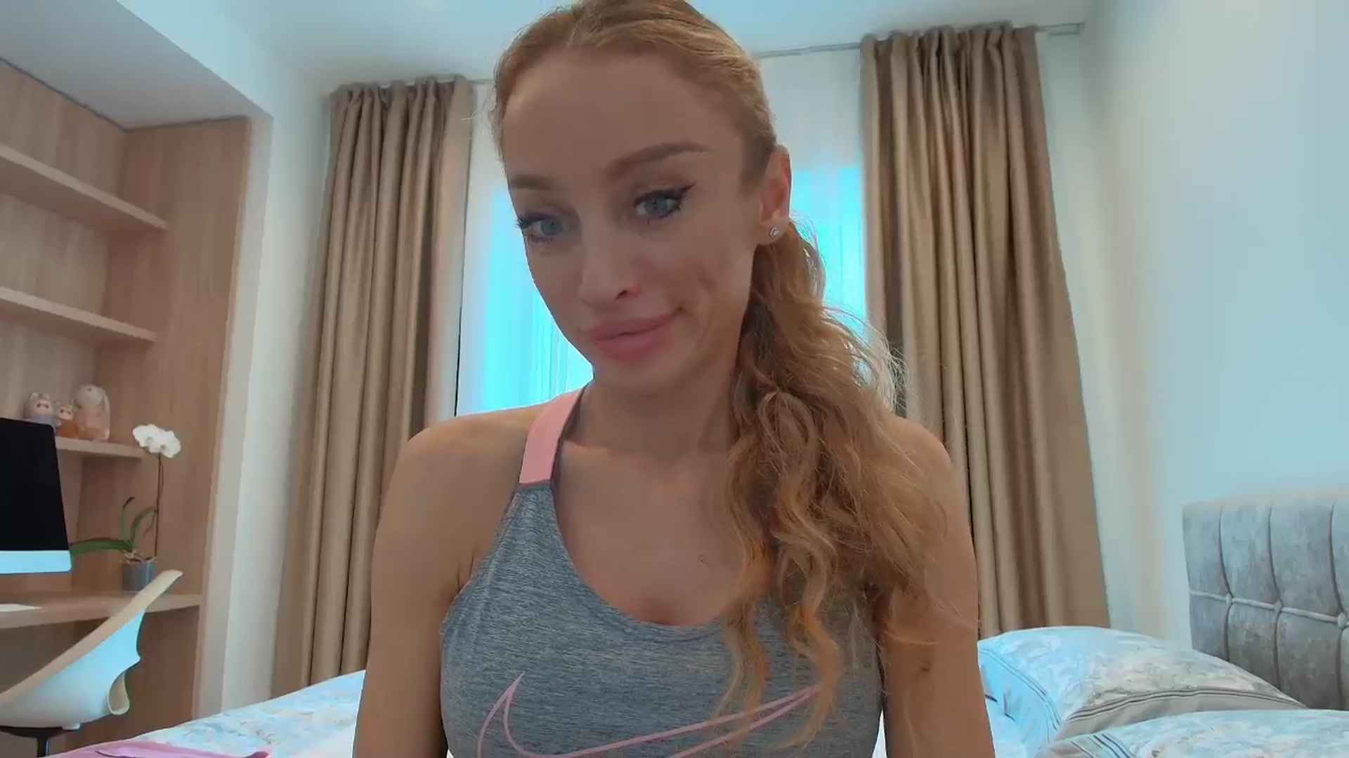 Gallery image thumbnail from Anayys's myfreecams stream on, 08/01/2025, 13:02 image 12 of 20