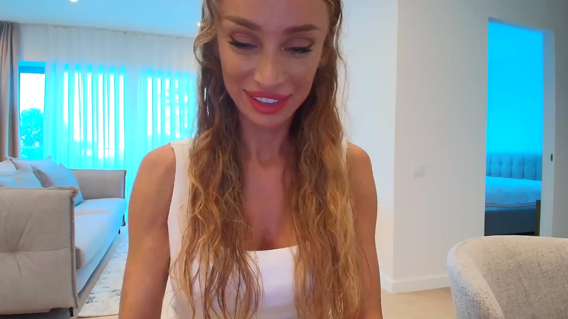Gallery image thumbnail from Anayys's myfreecams stream on, 08/13/2025, 17:06 image 8 of 20