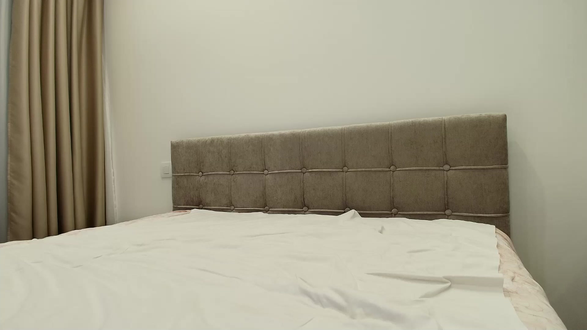Gallery image thumbnail from Anayys's myfreecams stream on, 08/13/2025, 22:38 image 19 of 20