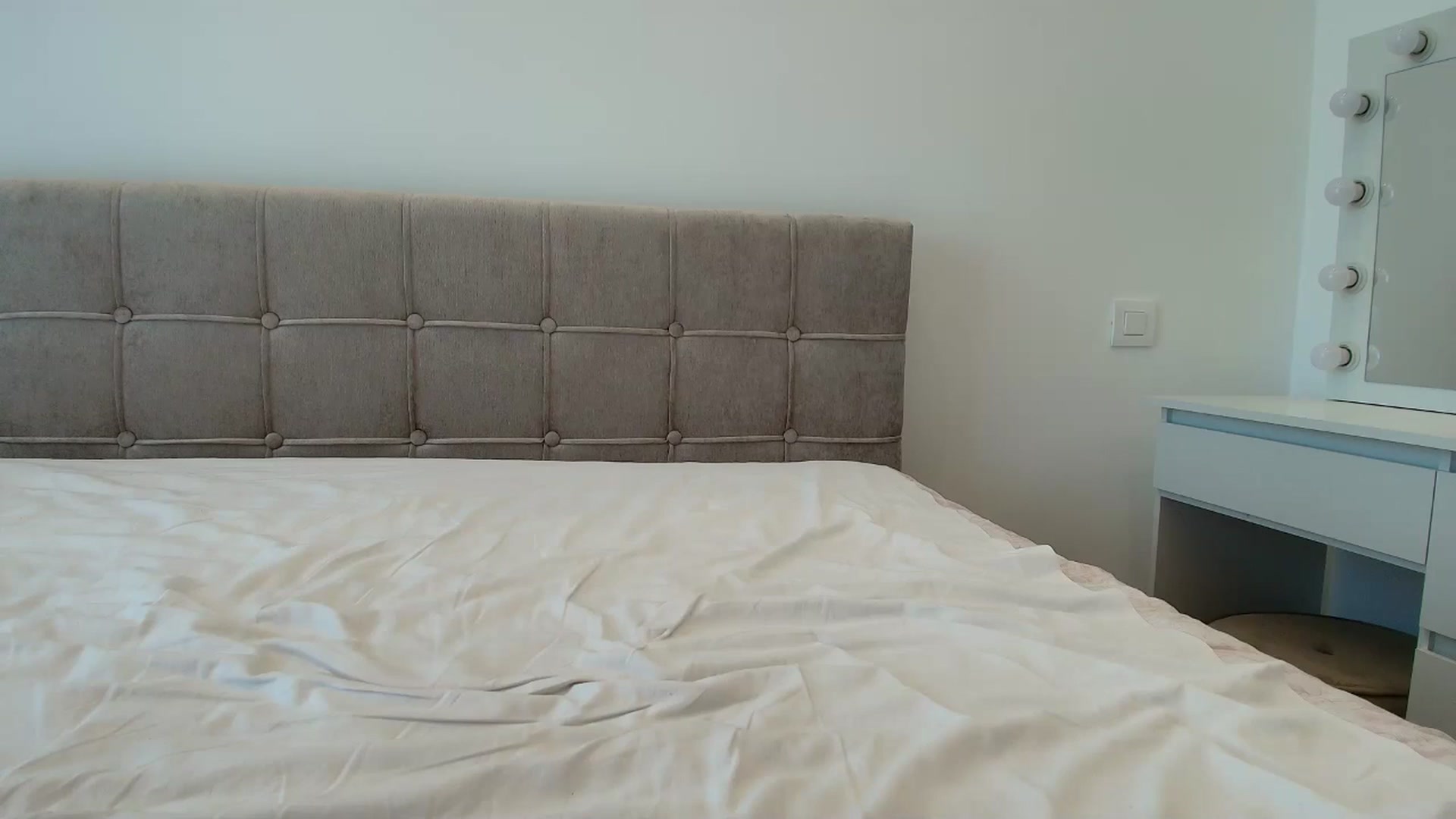 Gallery image thumbnail from Anayys's myfreecams stream on, 08/14/2025, 12:06 image 11 of 20