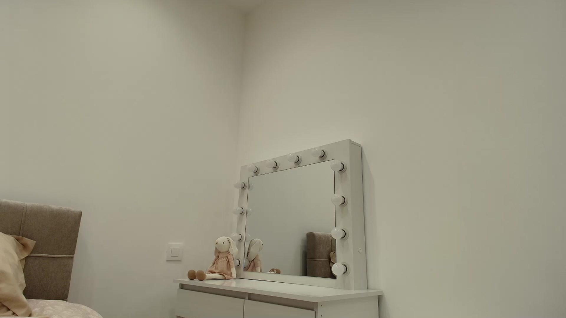 Gallery image thumbnail from Anayys's myfreecams stream on, 08/24/2025, 23:47 image 19 of 20