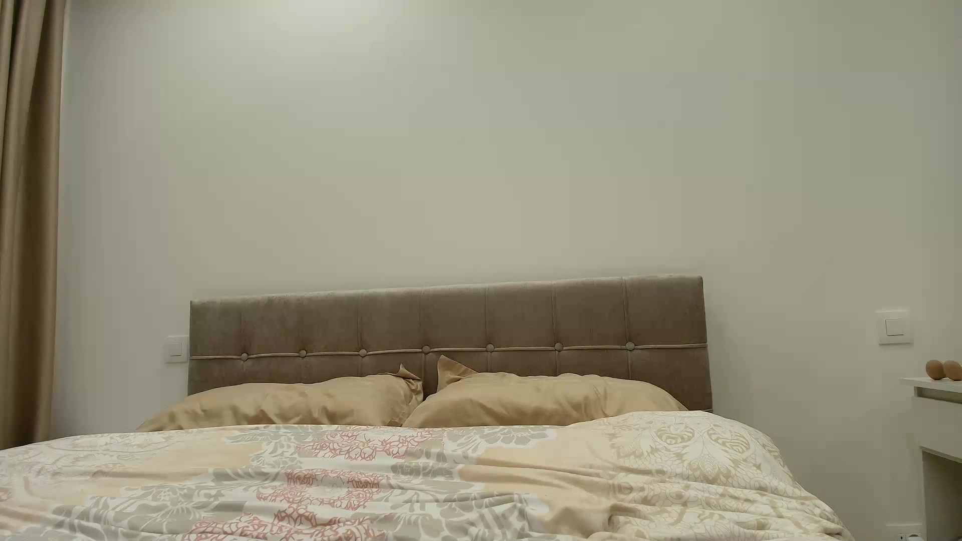 Gallery image thumbnail from Anayys's myfreecams stream on, 08/25/2025, 19:05 image 18 of 20
