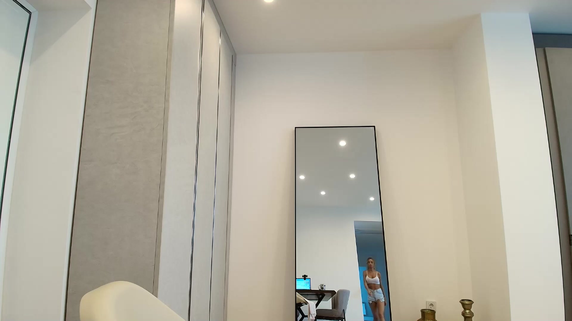 Gallery image thumbnail from Anayys's myfreecams stream on, 09/01/2025, 15:19 image 5 of 20