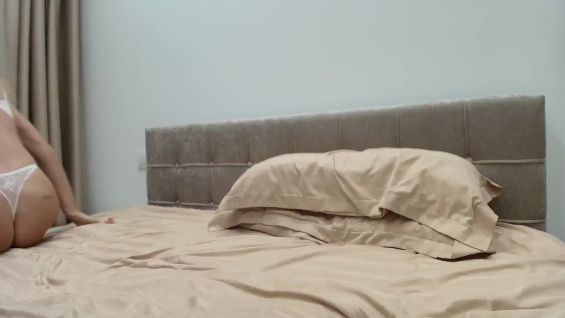 Gallery image thumbnail from Anayys's myfreecams stream on, 09/02/2025, 21:02 image 18 of 20
