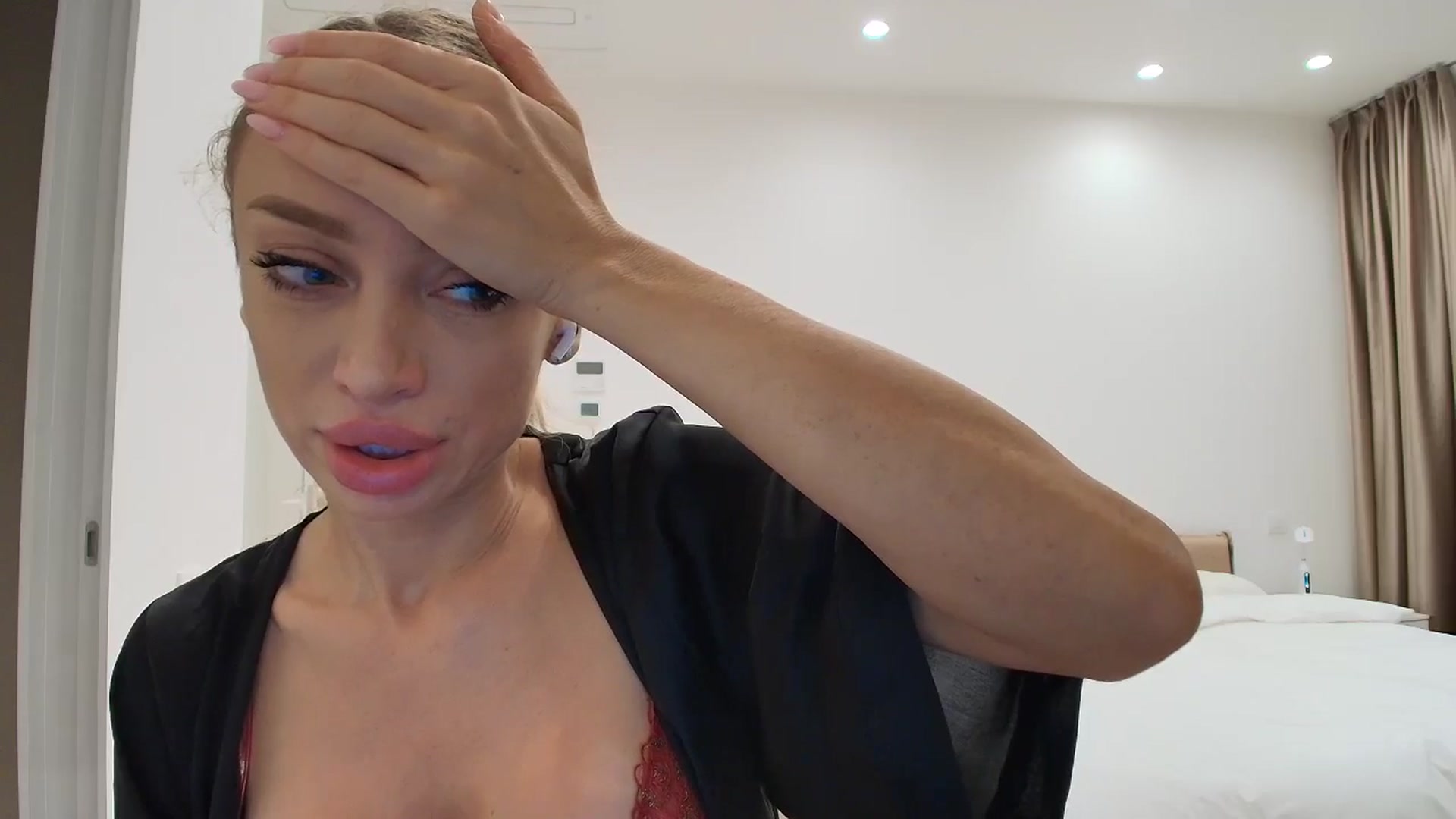 Gallery image thumbnail from Anayys's myfreecams stream on, 09/07/2025, 18:25 image 9 of 20
