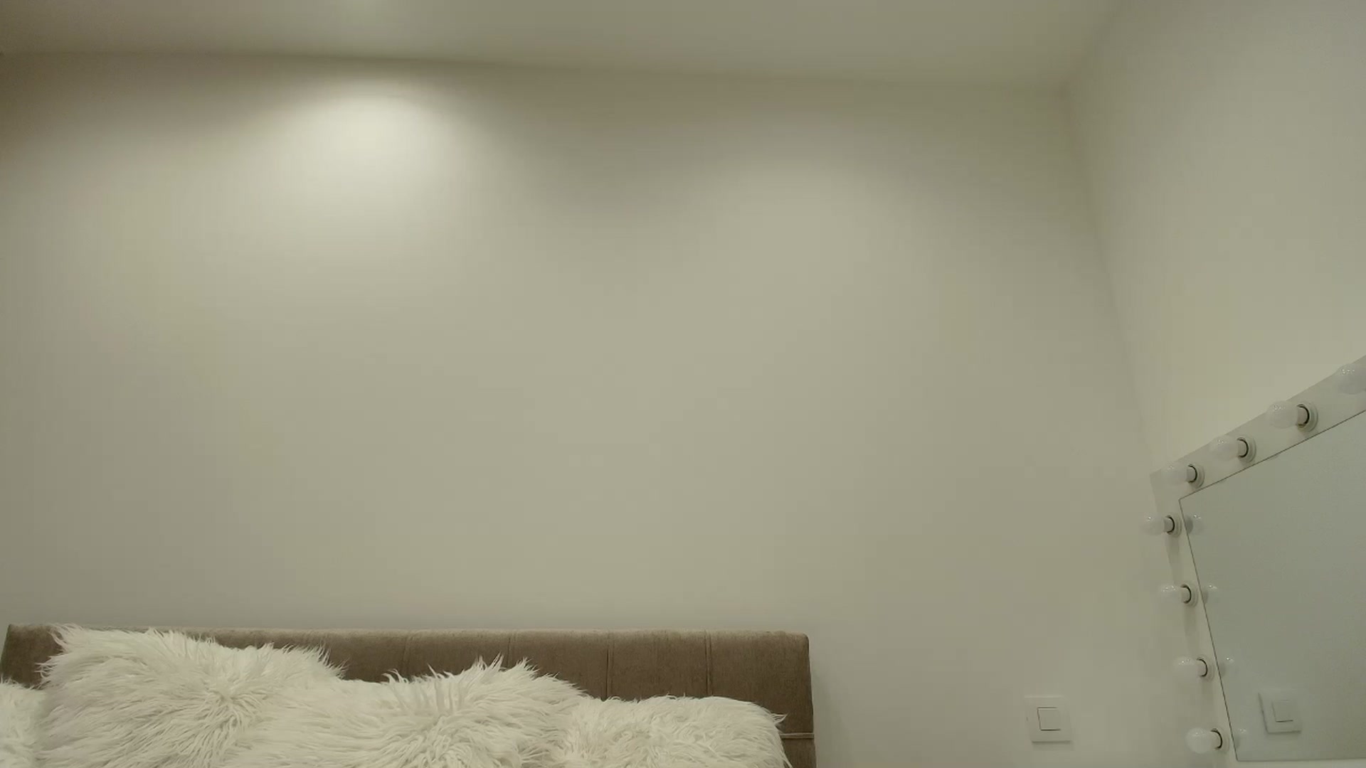 Gallery image thumbnail from Anayys's myfreecams stream on, 09/16/2025, 19:19 image 6 of 20