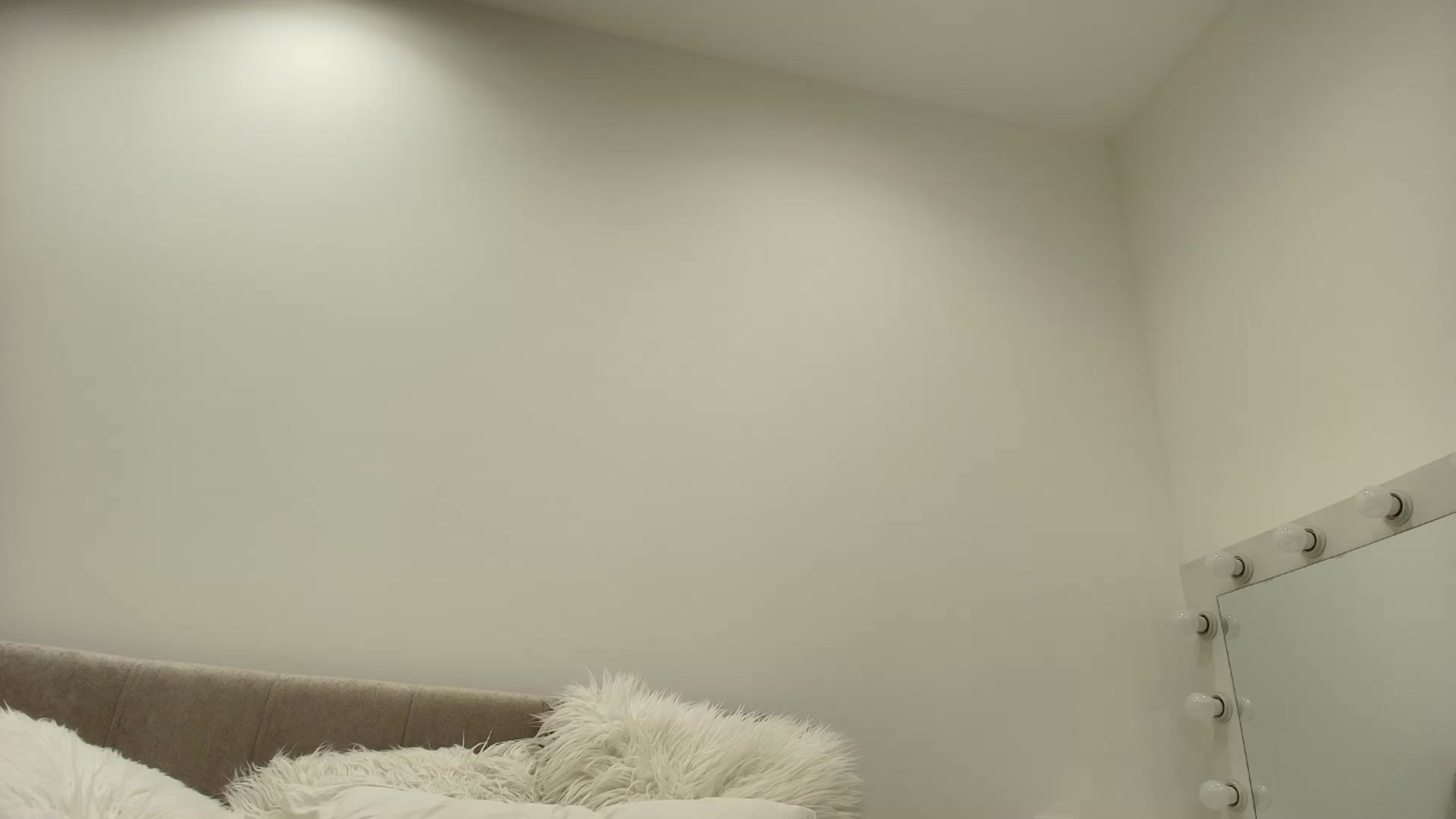 Gallery image thumbnail from Anayys's myfreecams stream on, 09/19/2025, 23:46 image 18 of 20