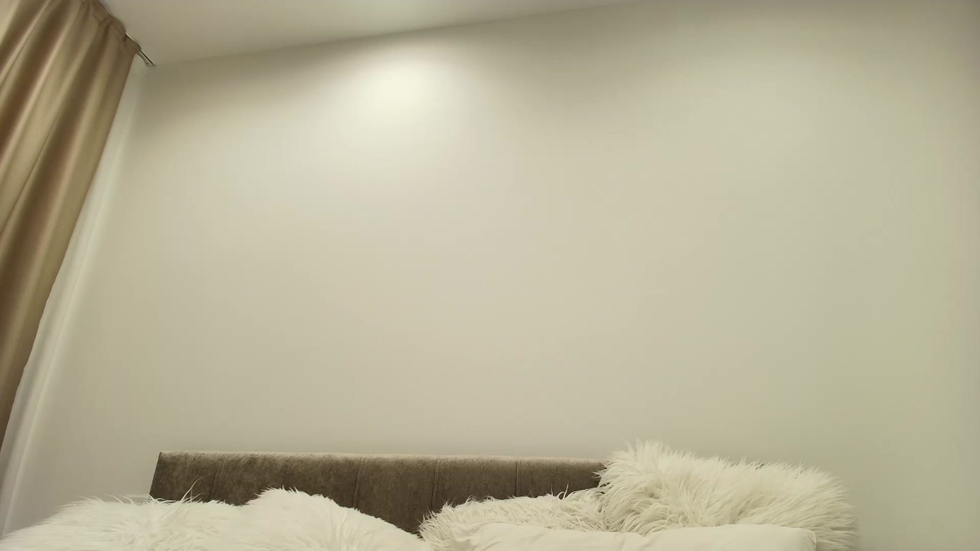 Gallery image thumbnail from Anayys's myfreecams stream on, 09/19/2025, 23:46 image 15 of 20