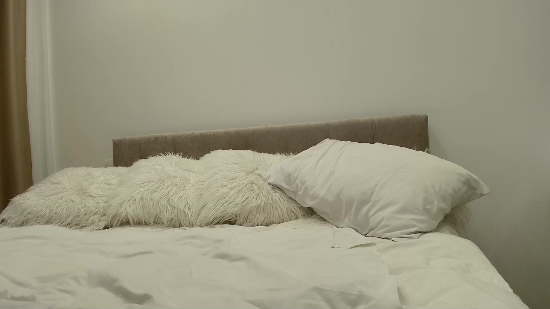 Gallery image thumbnail from Anayys's myfreecams stream on, 09/20/2025, 21:18 image 13 of 20