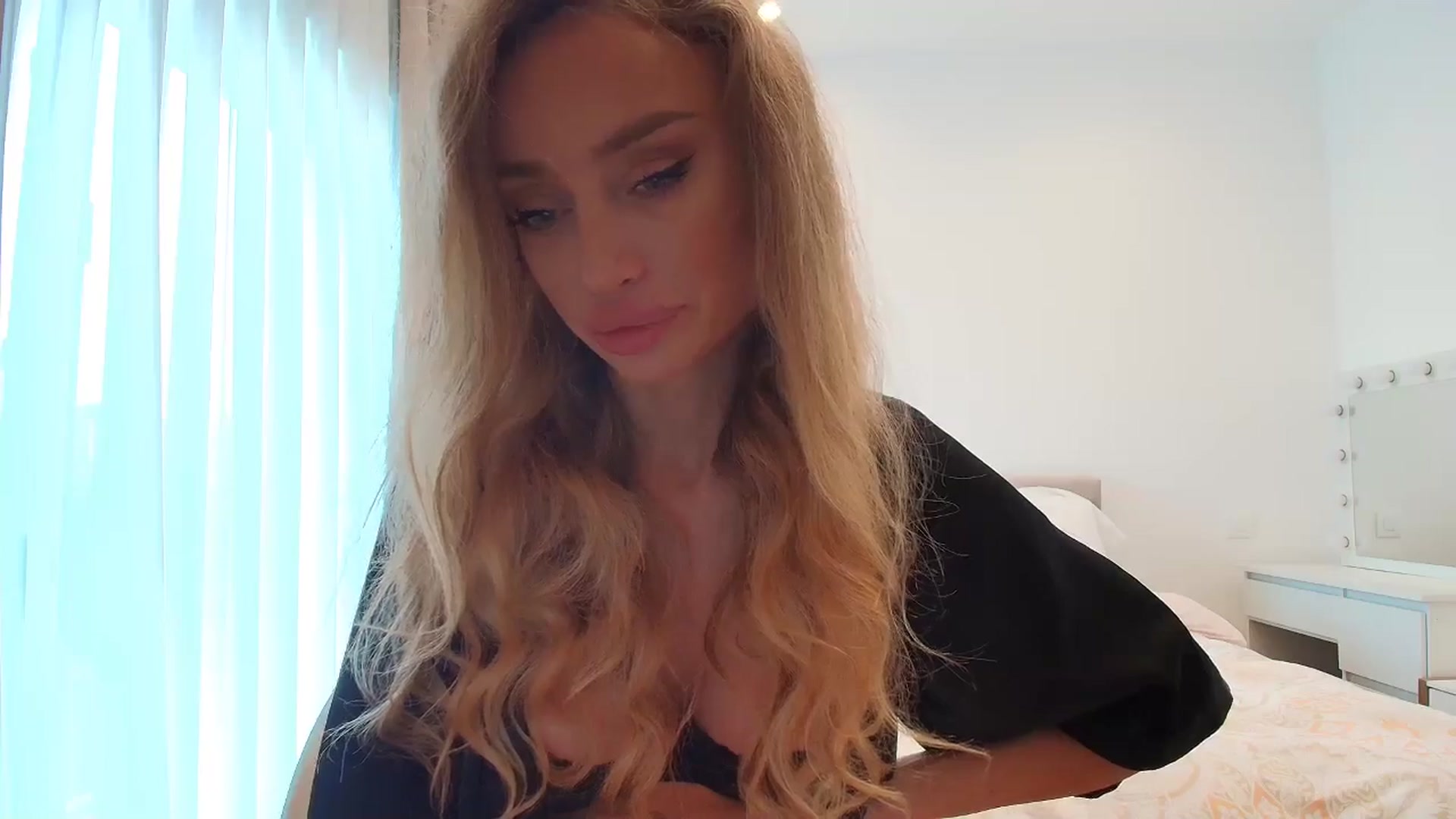 Gallery image thumbnail from Anayys's myfreecams stream on, 10/26/2025, 10:46 image 6 of 20