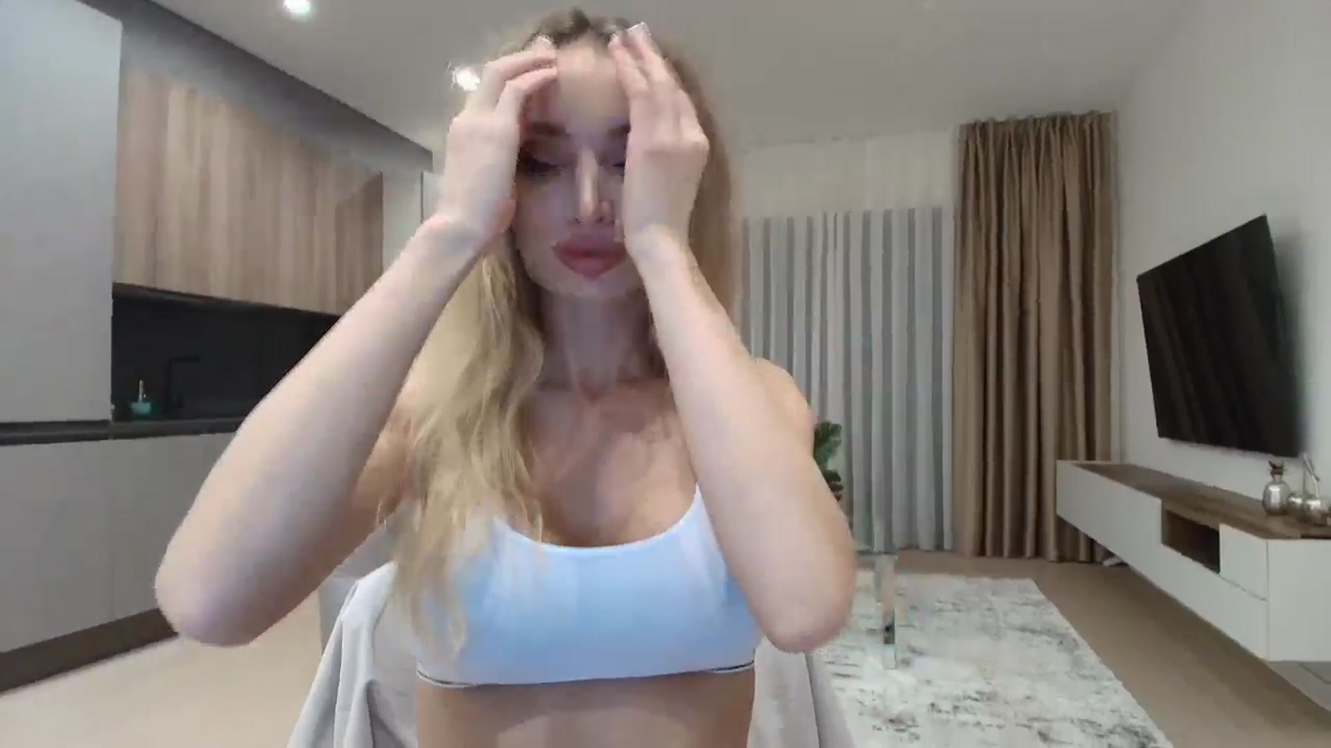 Gallery image thumbnail from Anayys's myfreecams stream on, 11/04/2025, 18:56 image 12 of 20