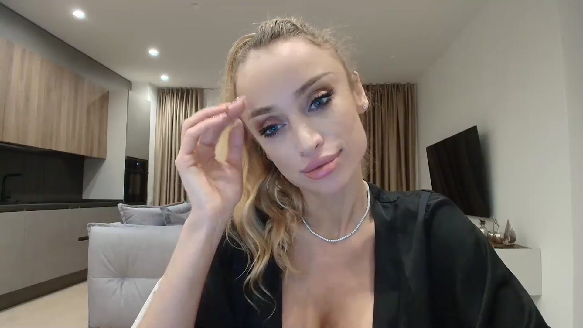 Gallery image thumbnail from Anayys's myfreecams stream on, 11/05/2025, 16:19 image 15 of 20