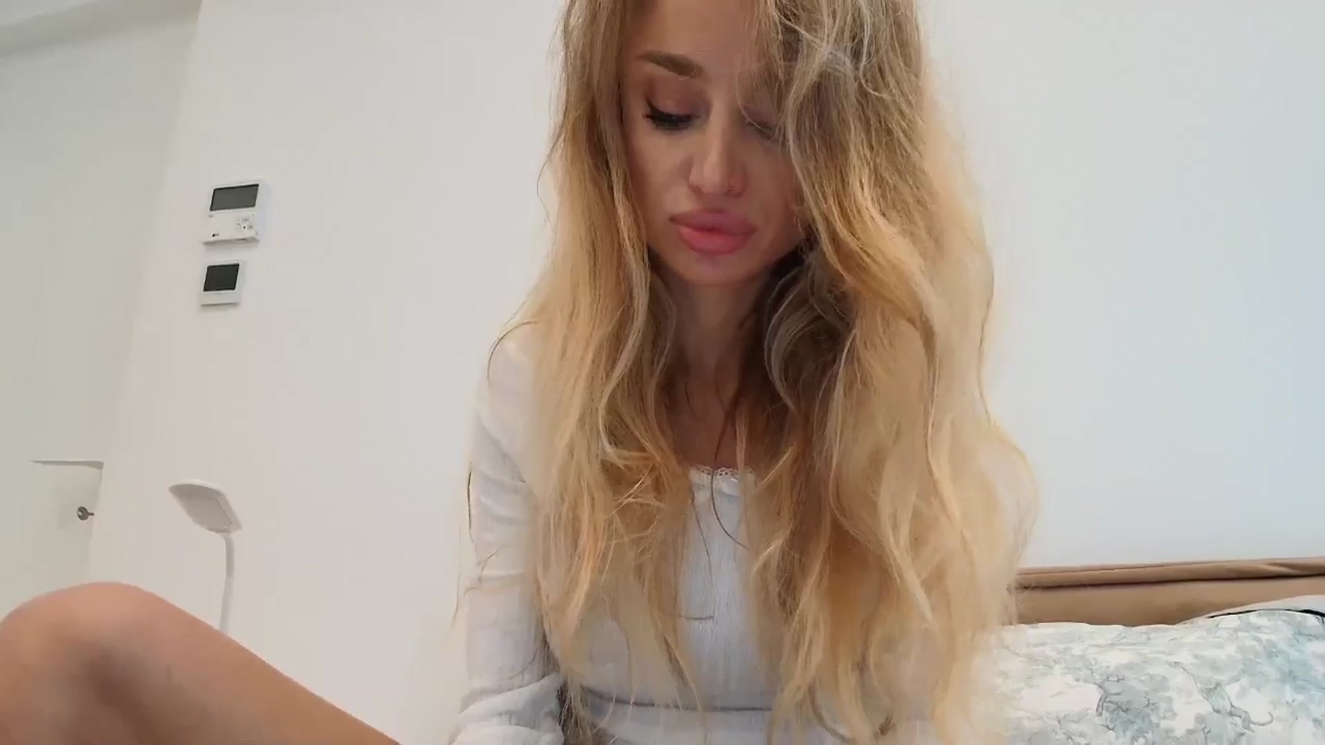 Gallery image thumbnail from Anayys's myfreecams stream on, 11/10/2025, 12:15 image 2 of 20