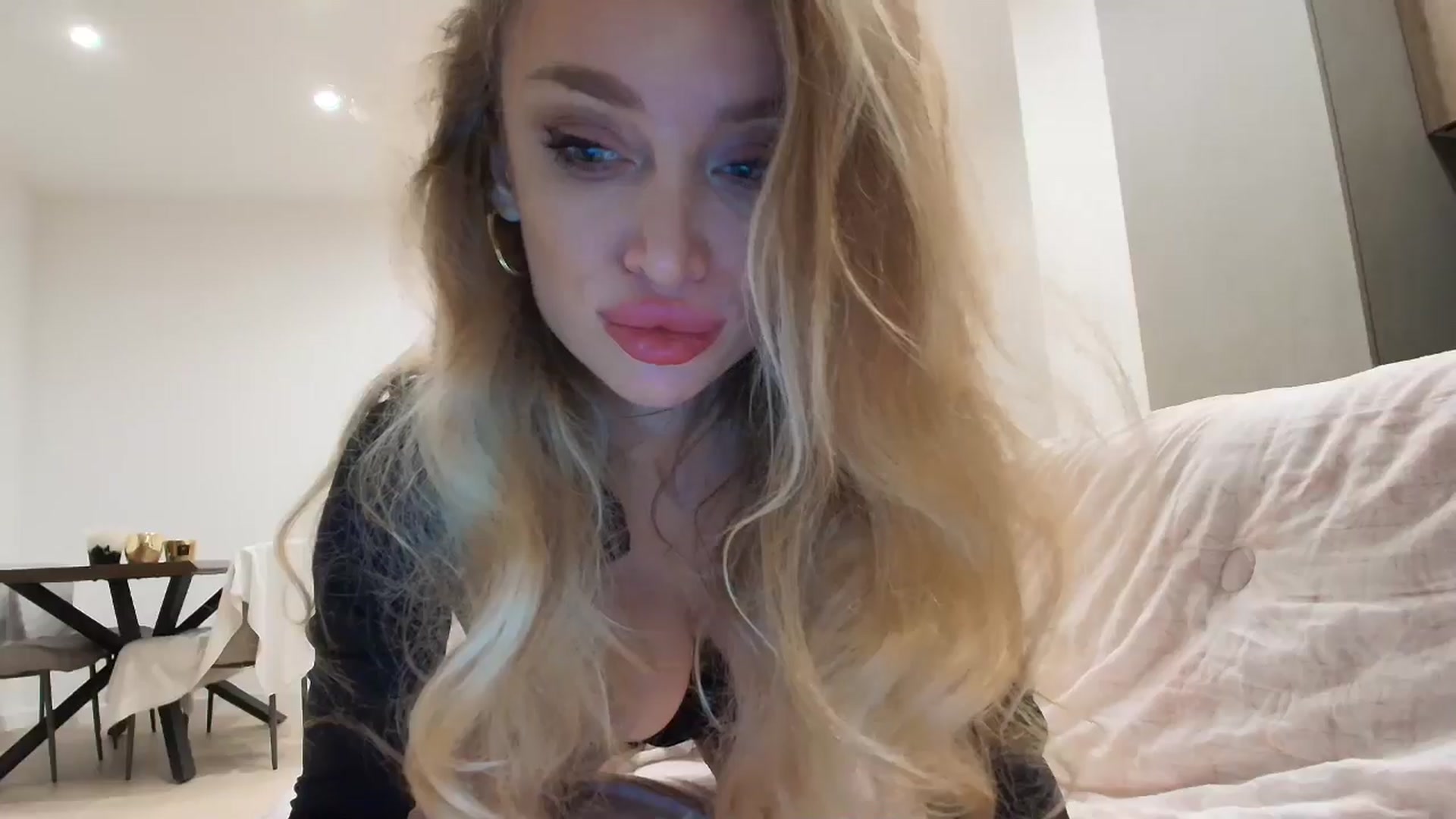 Gallery image thumbnail from Anayys's myfreecams stream on, 11/28/2025, 16:27 image 3 of 20