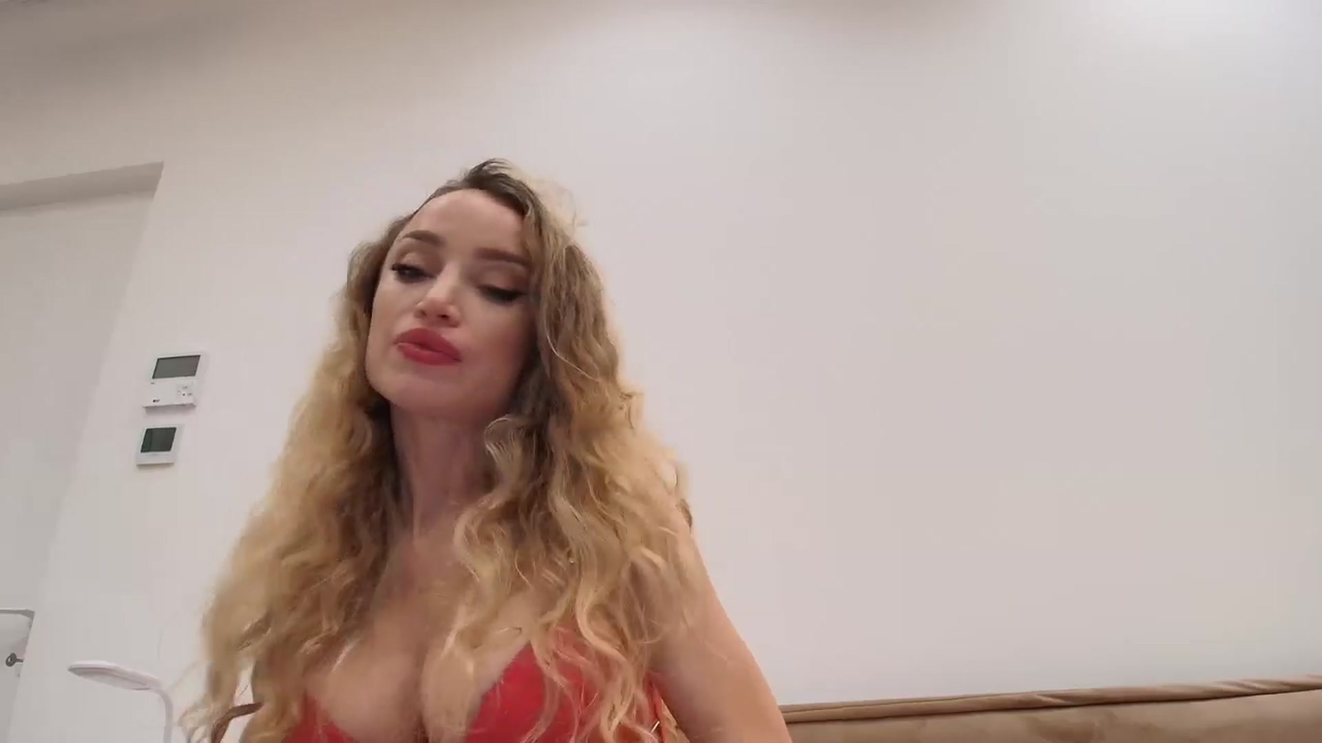 Gallery image thumbnail from Anayys's myfreecams stream on, 11/29/2025, 14:57 image 13 of 20