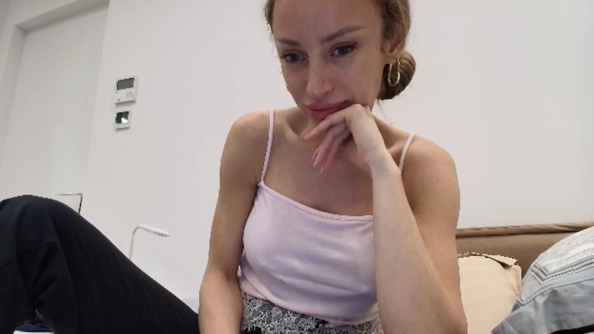 Gallery image thumbnail from Anayys's myfreecams stream on, 12/18/2025, 02:13 image 20 of 20