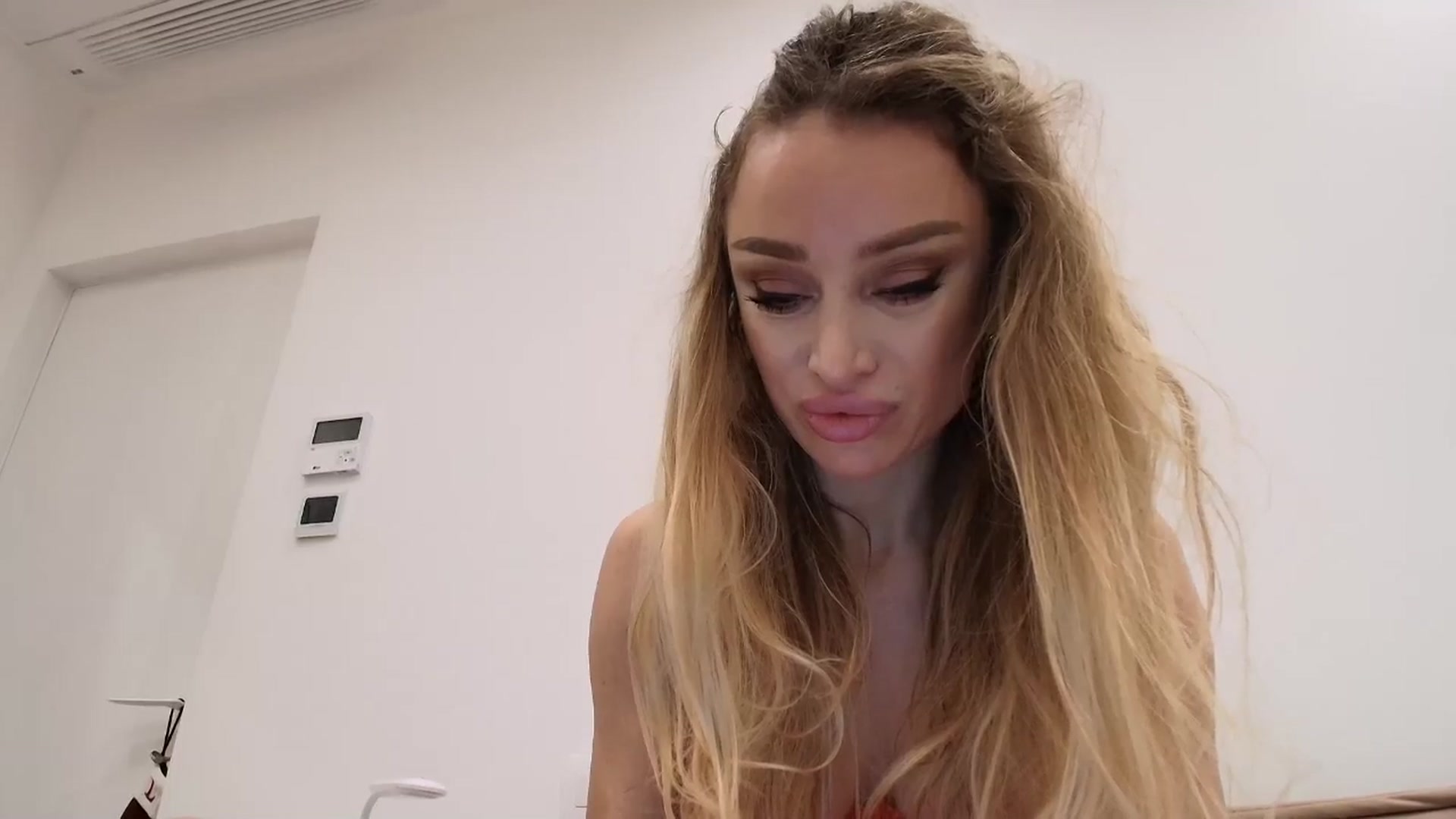 Gallery image thumbnail from Anayys's myfreecams stream on, 12/24/2025, 17:42 image 2 of 20