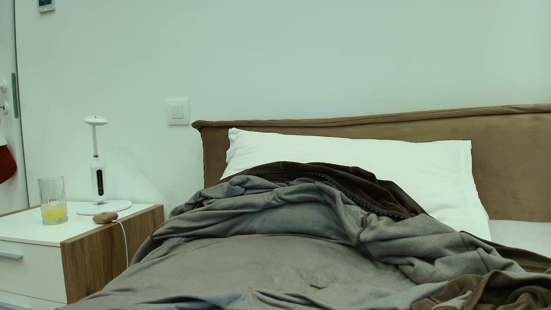 Gallery image thumbnail from Anayys's myfreecams stream on, 12/27/2025, 22:06 image 4 of 20