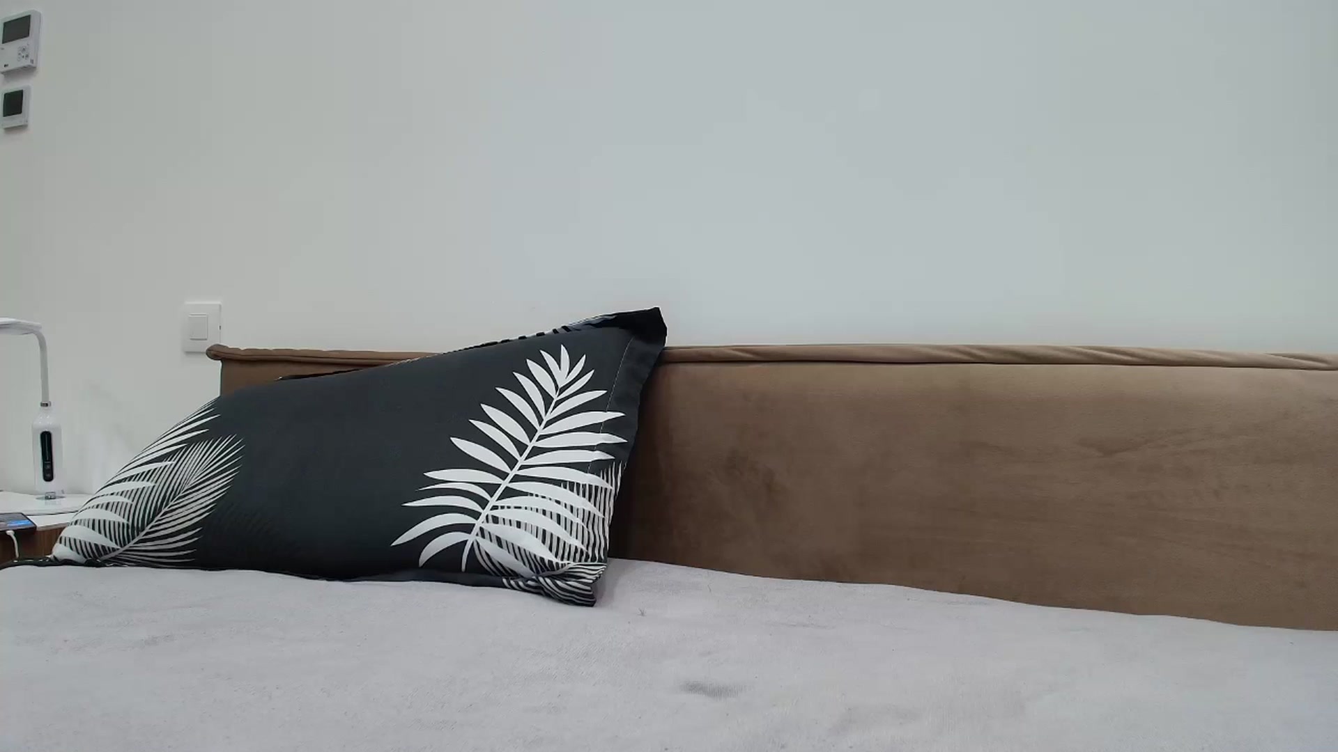 Gallery image thumbnail from Anayys's myfreecams stream on, 01/04/2026, 19:42 image 3 of 20